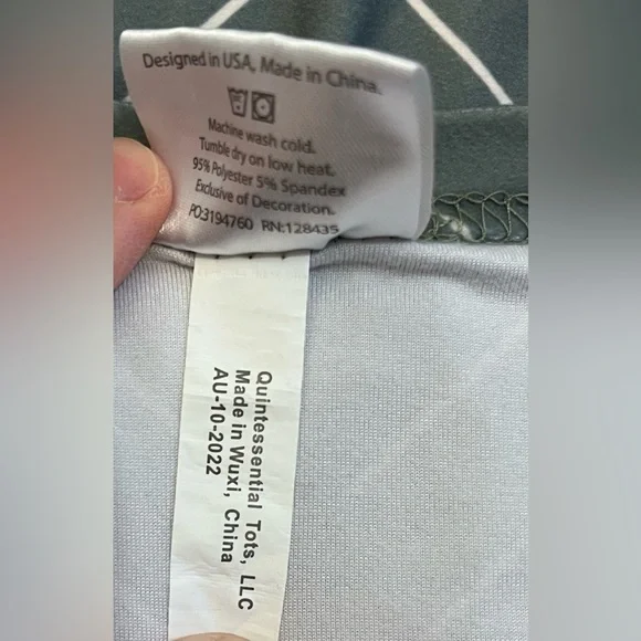 Itzy Ritzy Mom Boss 4-in-1 Carseat, Shopping Cart, or Breastfeeding Cover, Scarf - Picture 11 of 16